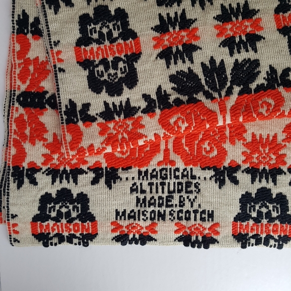 Maison Scotch | Floral Artwork Knit Scarf - Picture 2 of 6